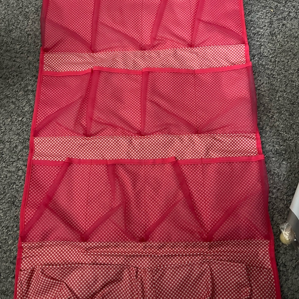 Thirty one hang up space saver coral mini gingham New Smoke Free